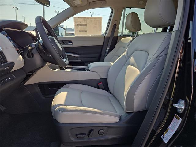 new 2025 Nissan Pathfinder car, priced at $39,114
