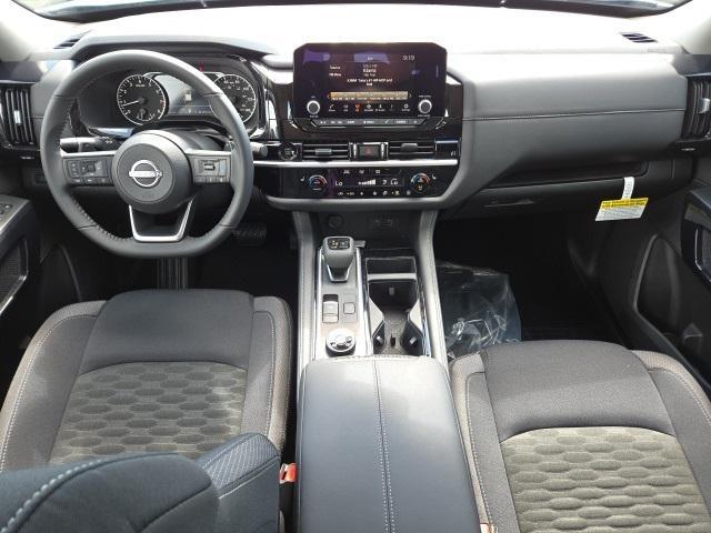 new 2025 Nissan Pathfinder car, priced at $43,775
