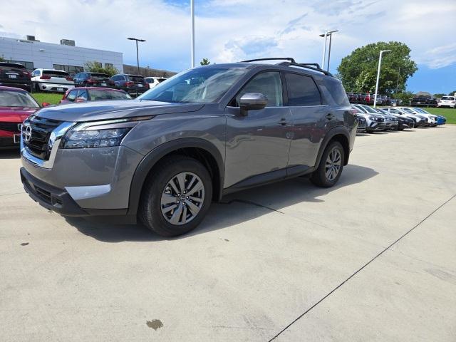 new 2025 Nissan Pathfinder car, priced at $43,775