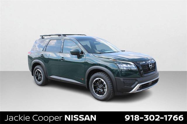 new 2024 Nissan Pathfinder car, priced at $44,021