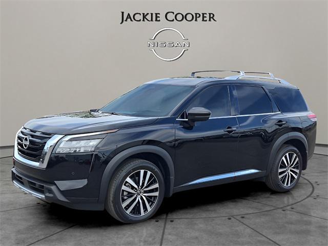 new 2025 Nissan Pathfinder car, priced at $52,053
