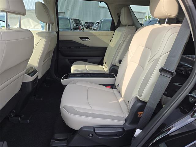new 2025 Nissan Pathfinder car, priced at $47,079