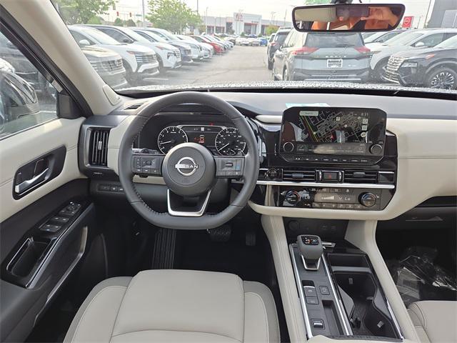 new 2025 Nissan Pathfinder car, priced at $47,079