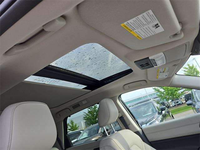 new 2025 Nissan Pathfinder car, priced at $47,079