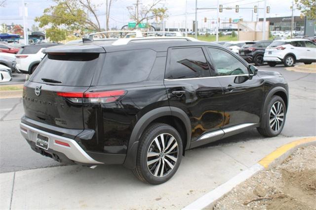 new 2024 Nissan Pathfinder car, priced at $52,175