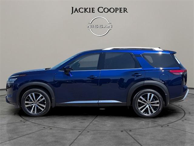 new 2025 Nissan Pathfinder car, priced at $52,562
