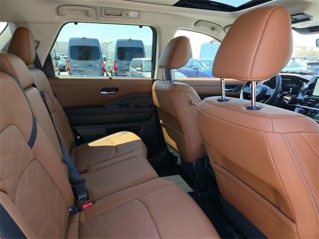 new 2025 Nissan Pathfinder car, priced at $52,562