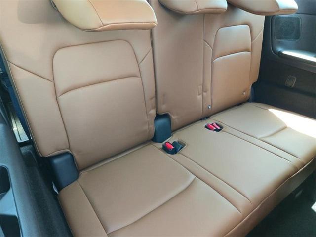 new 2025 Nissan Pathfinder car, priced at $52,562