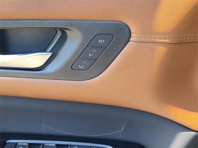 new 2025 Nissan Pathfinder car, priced at $51,252