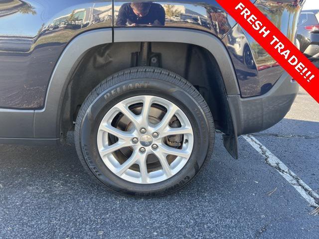 used 2015 Jeep Cherokee car, priced at $12,500