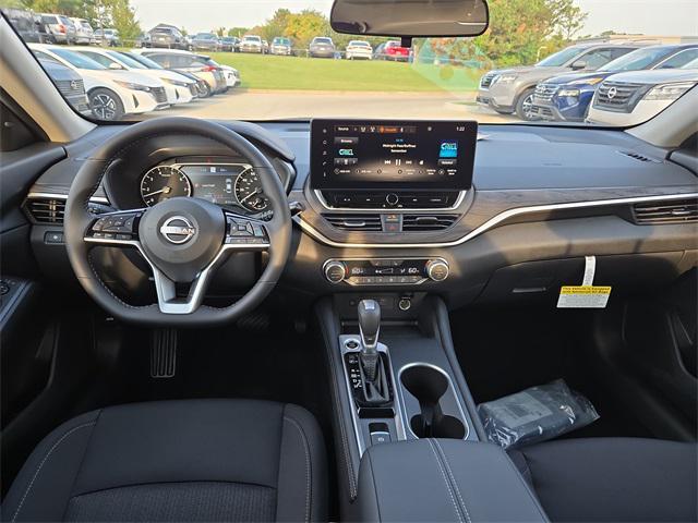 new 2025 Nissan Altima car, priced at $32,305