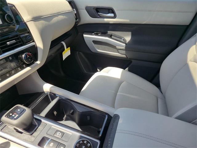 new 2025 Nissan Pathfinder car, priced at $48,622
