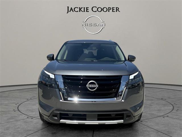 new 2025 Nissan Pathfinder car, priced at $46,510