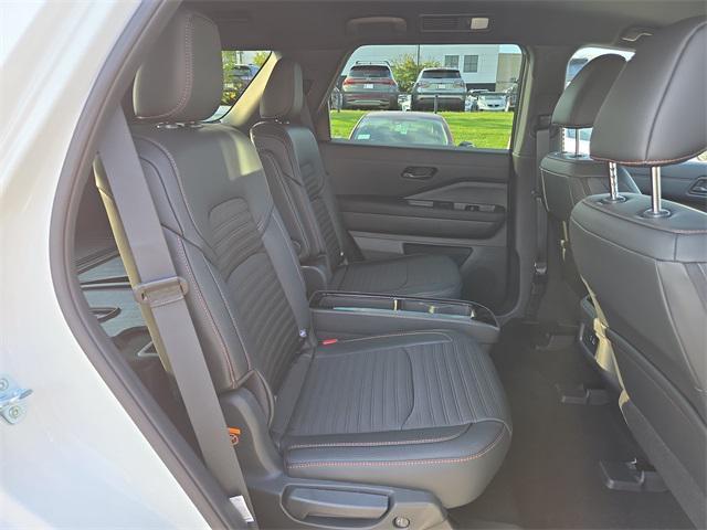 new 2025 Nissan Pathfinder car, priced at $46,610