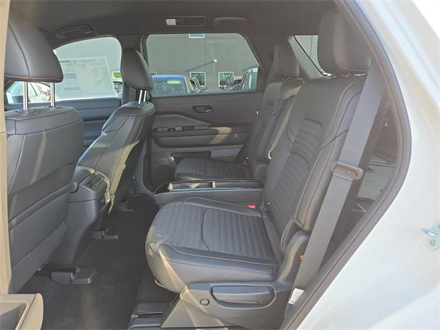new 2025 Nissan Pathfinder car, priced at $46,610