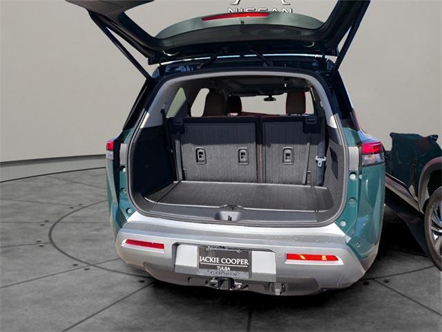 new 2025 Nissan Pathfinder car, priced at $52,562