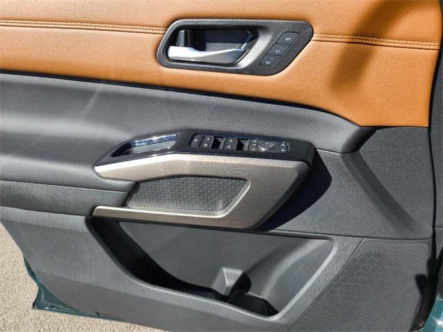 new 2025 Nissan Pathfinder car, priced at $51,469