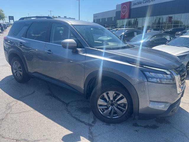 used 2024 Nissan Pathfinder car, priced at $29,399