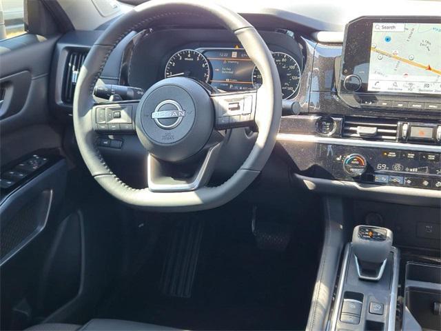 new 2025 Nissan Pathfinder car, priced at $45,263
