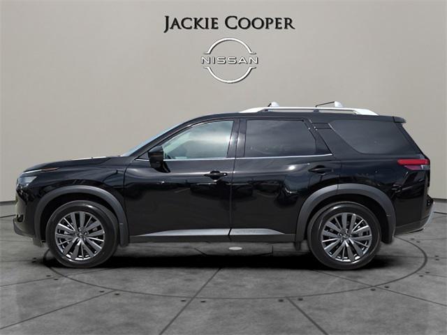 new 2025 Nissan Pathfinder car, priced at $47,835