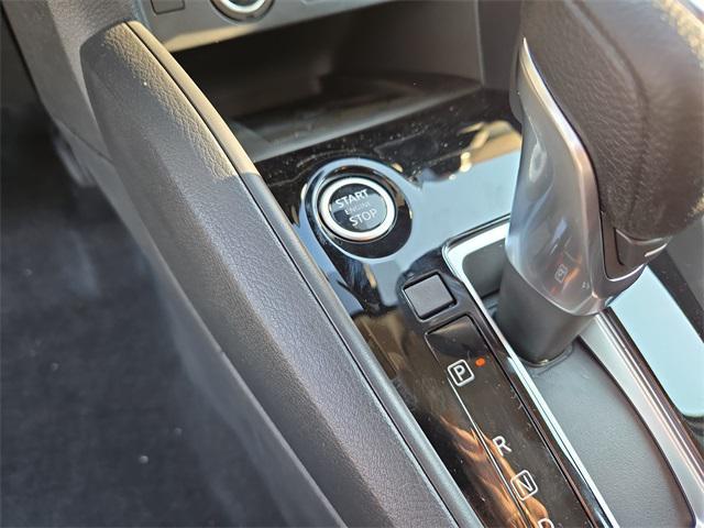 new 2025 Nissan Versa car, priced at $22,280