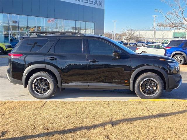 new 2024 Nissan Pathfinder car, priced at $41,307