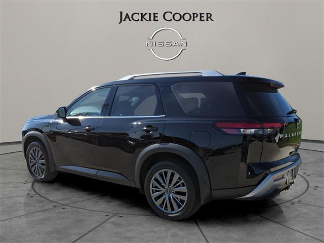 new 2025 Nissan Pathfinder car, priced at $46,187