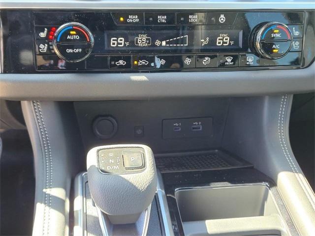 new 2025 Nissan Pathfinder car, priced at $52,562