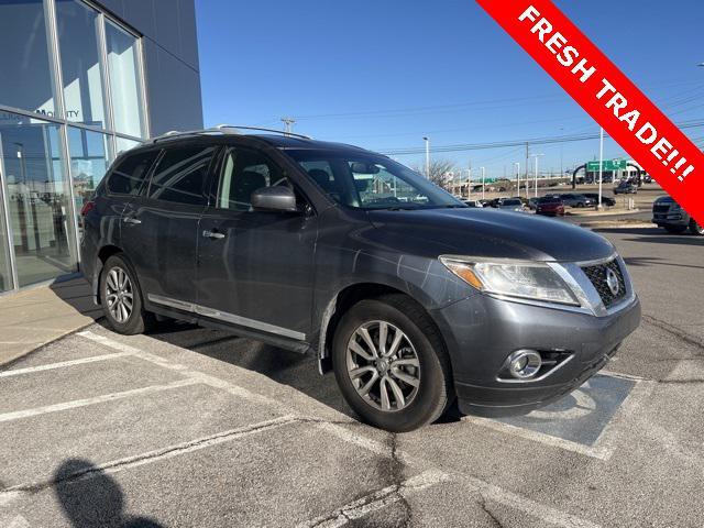 used 2014 Nissan Pathfinder car, priced at $7,500