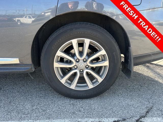 used 2014 Nissan Pathfinder car, priced at $7,500