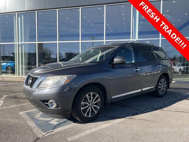 used 2014 Nissan Pathfinder car, priced at $7,500