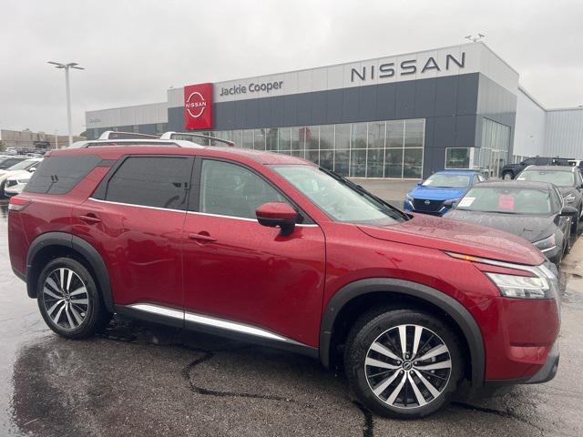 used 2024 Nissan Pathfinder car, priced at $42,368