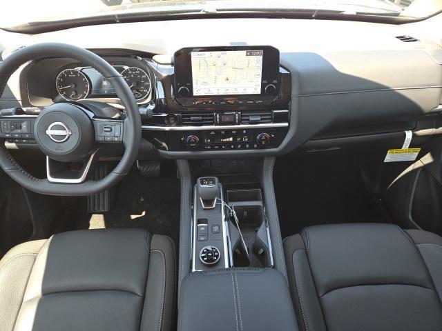 new 2025 Nissan Pathfinder car, priced at $46,510