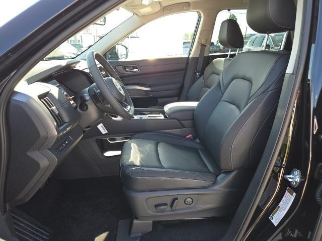 new 2025 Nissan Pathfinder car, priced at $46,604