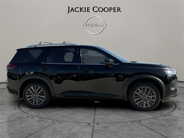 new 2025 Nissan Pathfinder car, priced at $47,555