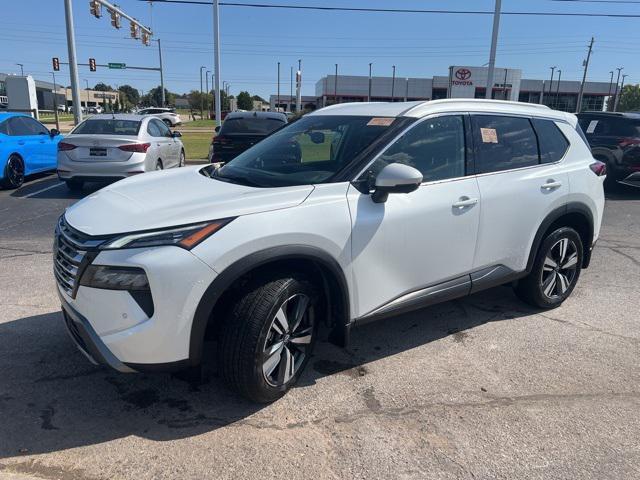 used 2024 Nissan Rogue car, priced at $31,404