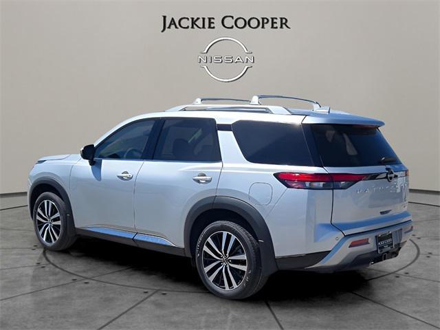 new 2025 Nissan Pathfinder car, priced at $52,562