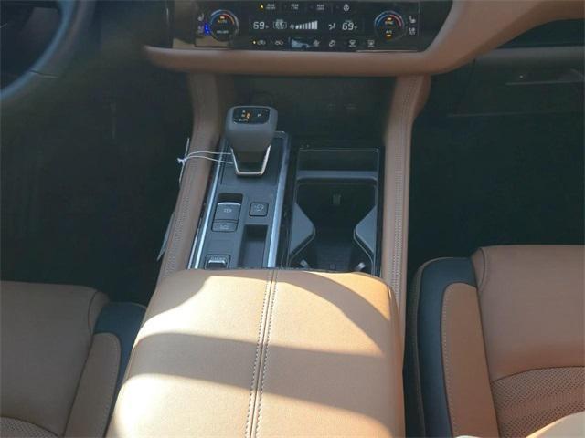 new 2025 Nissan Pathfinder car, priced at $51,141