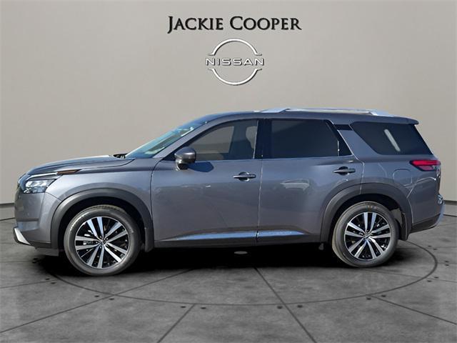 new 2025 Nissan Pathfinder car, priced at $51,141