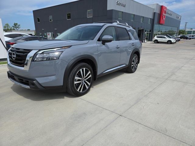 new 2025 Nissan Pathfinder car, priced at $54,485