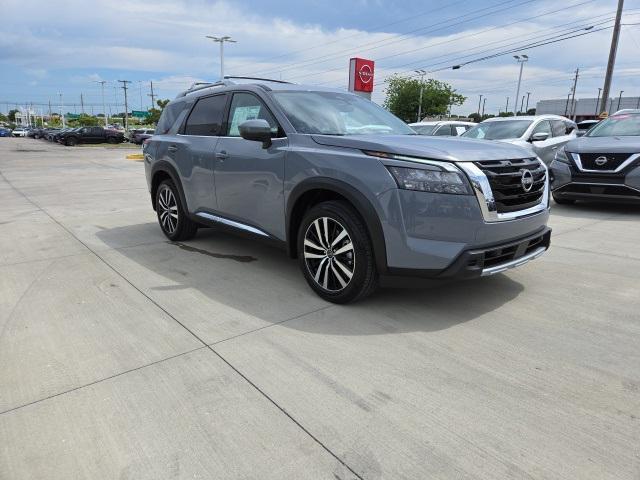 new 2025 Nissan Pathfinder car, priced at $54,485
