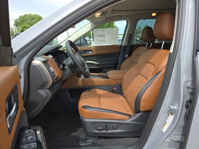 new 2025 Nissan Pathfinder car, priced at $54,485