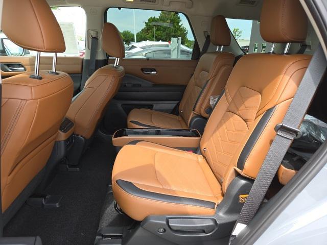 new 2025 Nissan Pathfinder car, priced at $54,485