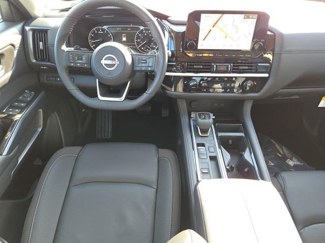 new 2025 Nissan Pathfinder car, priced at $47,104