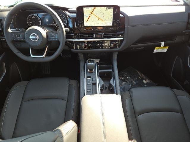 new 2025 Nissan Pathfinder car, priced at $47,104