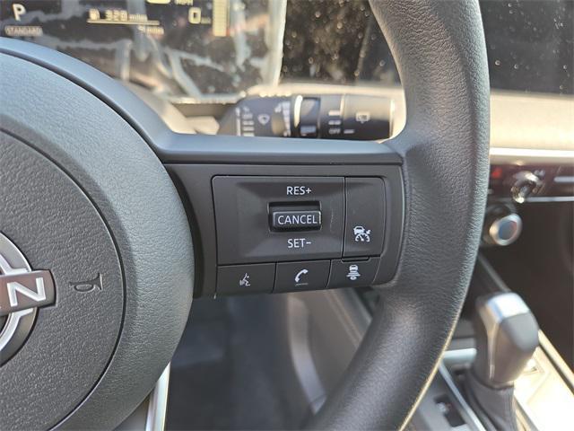 new 2025 Nissan Kicks car, priced at $28,600