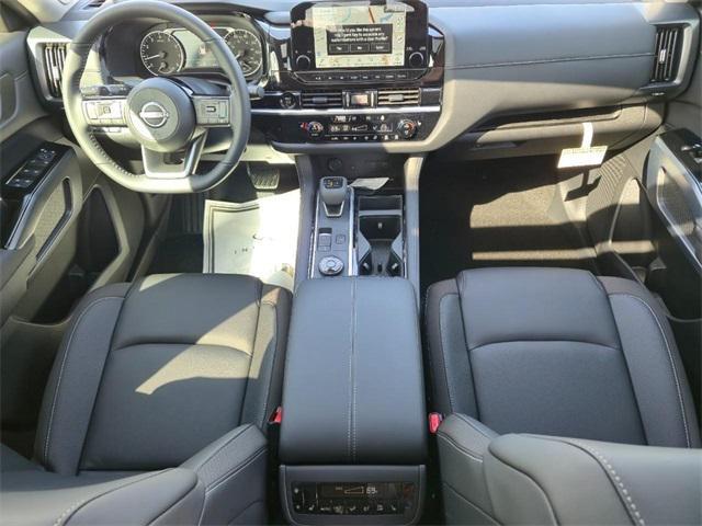 new 2025 Nissan Pathfinder car, priced at $48,622