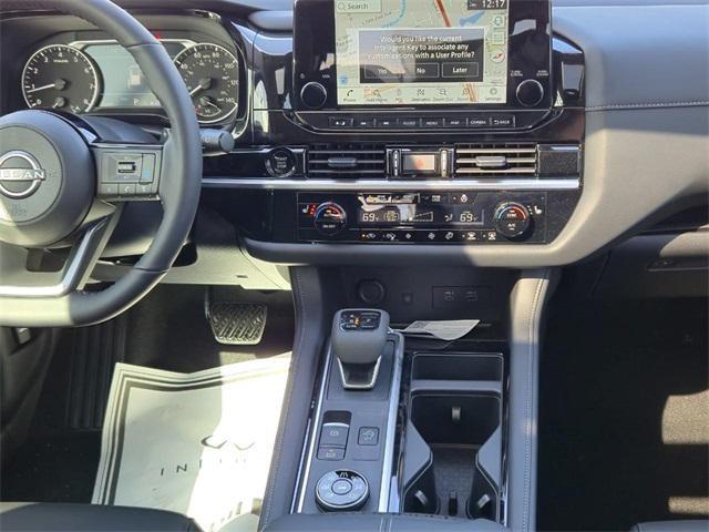 new 2025 Nissan Pathfinder car, priced at $48,622
