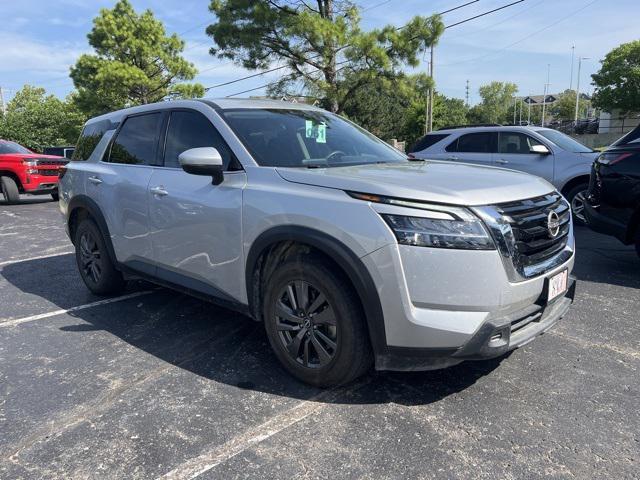 used 2022 Nissan Pathfinder car, priced at $22,406