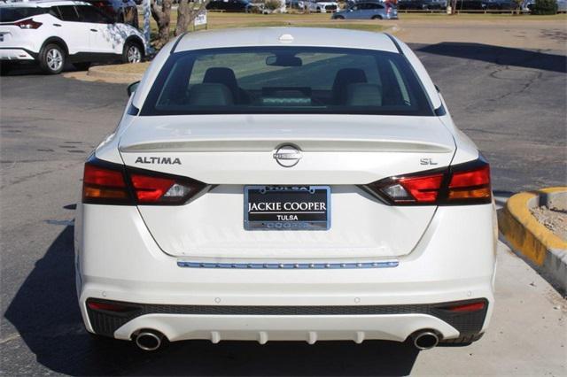 used 2023 Nissan Altima car, priced at $25,877